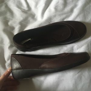 Nwt brown cobble cuddles 8 wide ballet flat